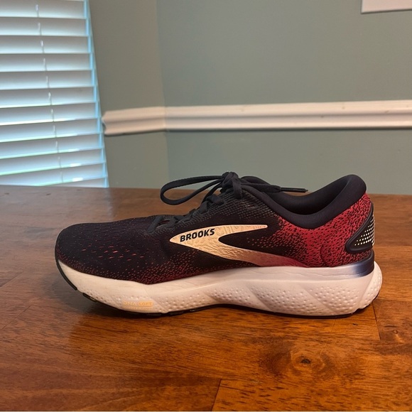 Womens Brooks Ghost 16 navy pink size 9 narrow - Picture 2 of 13